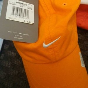 Nike Women's Adjustable Running Hat