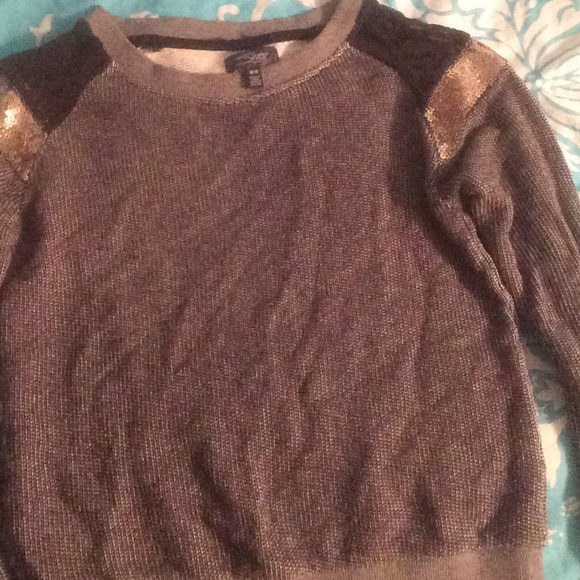 Silver brand sweatshirt!! Size M!
