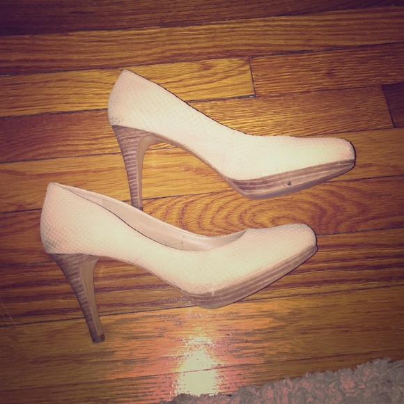 Vince Camuto Heels