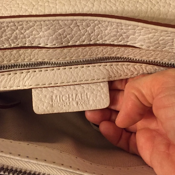 Michael Kors Purse - Picture 4 of 4