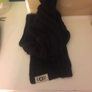 Ugg scarf
