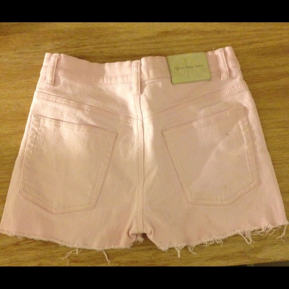 Calvin Klein shorts - Picture 2 of 3