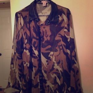 Long sleeve sheer camp blouse