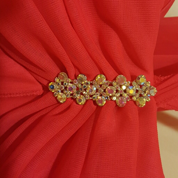 PROM/ FORMAL DRESS NWT! - Picture 3 of 4