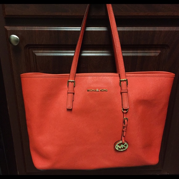 Michael Kors Purse! Sold.