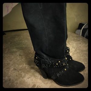 Suede studded boots, worn 2 times , size 8,