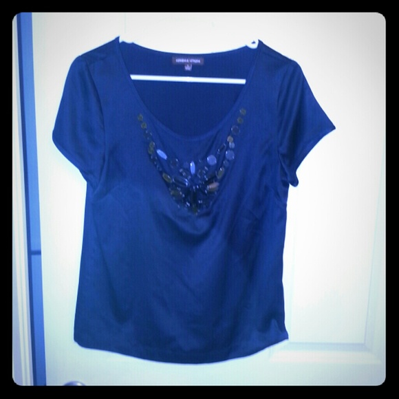 Adrienne vittadini black satiny top