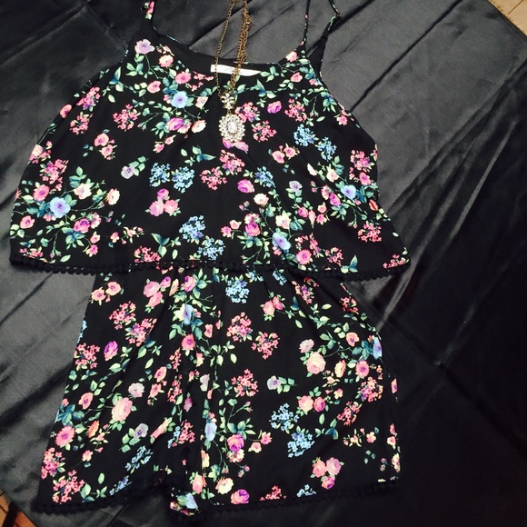 Romper with lace black trim