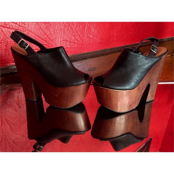 Nasty Gal Shoe Cult Leather Wooden Wedges NWOT - Picture 3 of 3