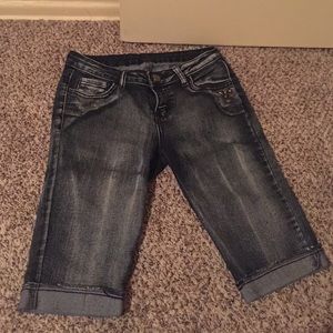 Short jeans