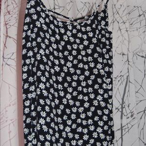 Black Daisy tank