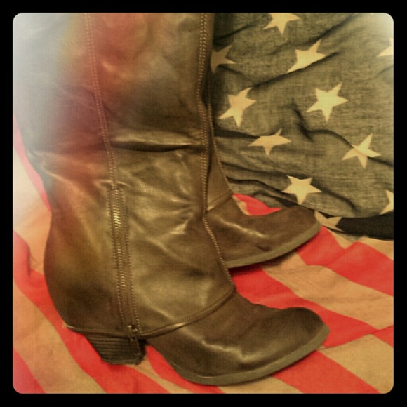 Fergie Shoes - Fergalicious Brown Boots