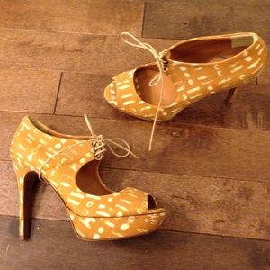 J Crew Pilar Printed Platform Heels Gold