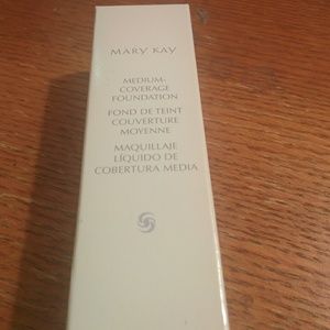 Mary Kay cosmetics Medium Coverage Foundation