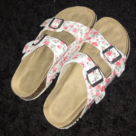 Cute floral doop Birkenstocks