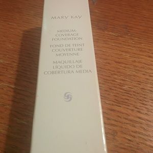 Mary Kay Cosmetics Medium Coverage Foundation