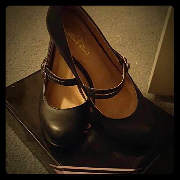 Mary Jane Pumps