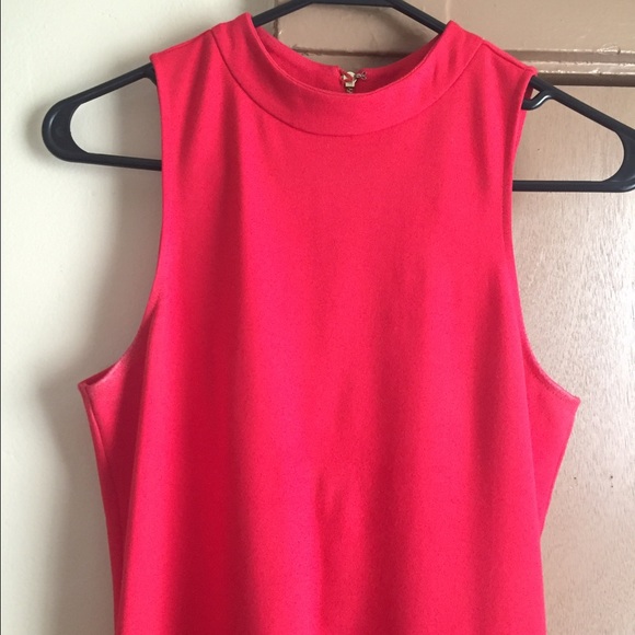 Red express dress - Picture 4 of 4