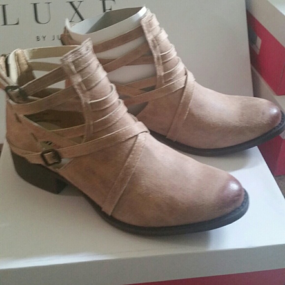 SOLD SOld sold! JustFab  ankle boots