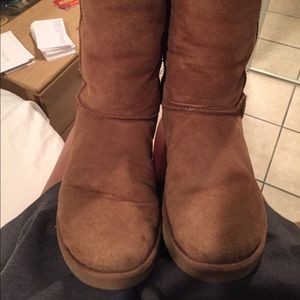 Chestnut uggs