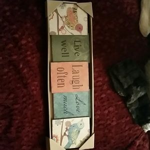 Live laugh love, bird wall decoration