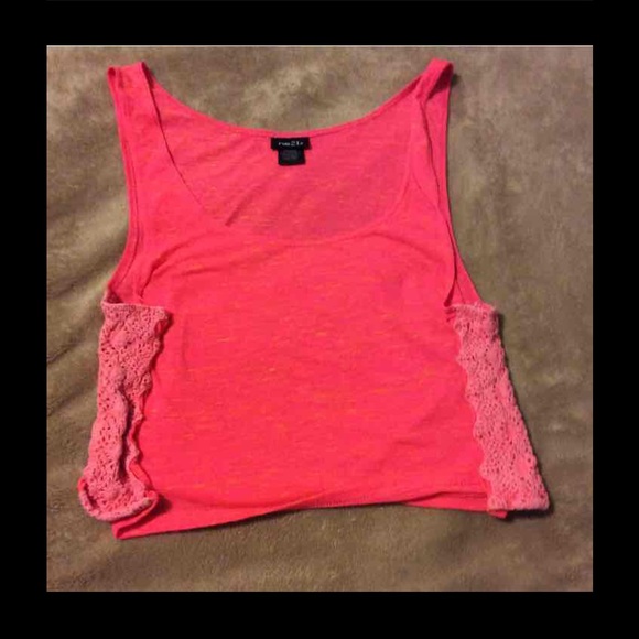 Rue 21 crop top