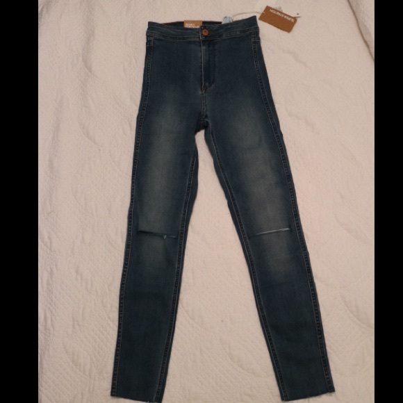 H&M high waisted jeans