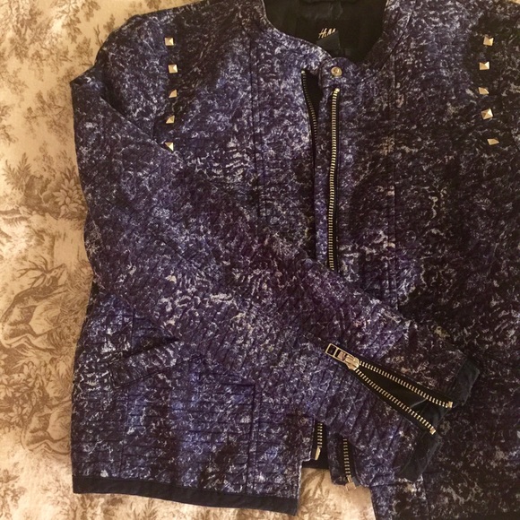 SOLD FLASH SALE TODAY Cropped Marbled Blue Jacket - Picture 3 of 3