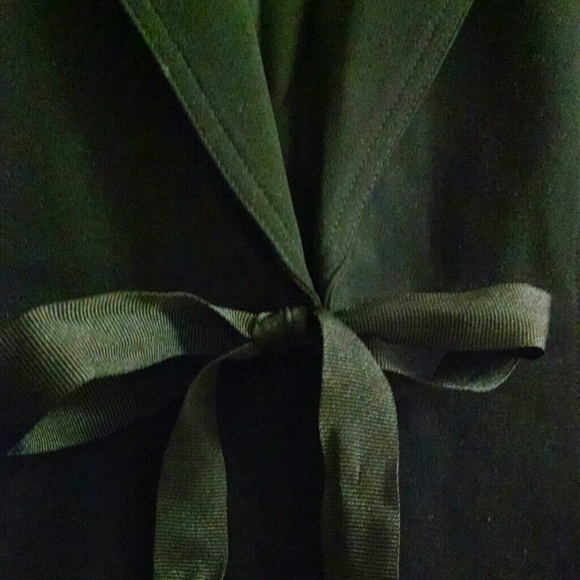 Black ribbon tie closure jacket - Picture 4 of 4