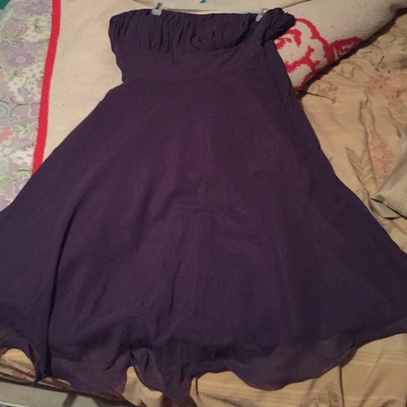 Dress - Picture 1 of 1