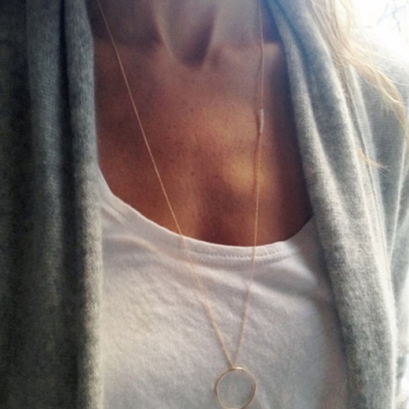 Vintage Jewelry - Hoop Necklace