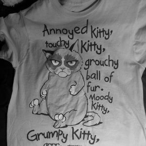 Hot Topic Short Sleeved Top - Grumpy Cat