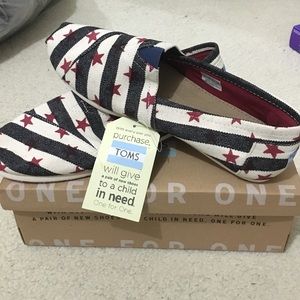 TOMS Star Spangled Banner in women's 11