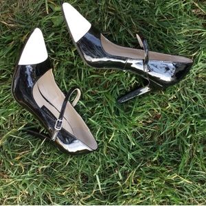 Dana Buchman heels