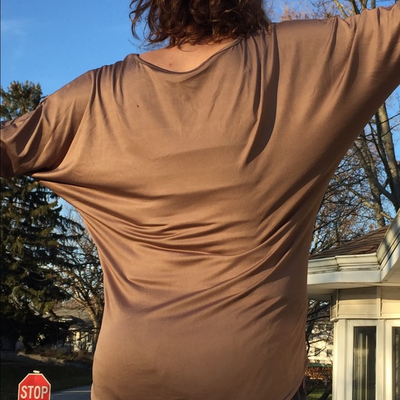 πHPπ5π Batwing Sequin Top! NEW! - Picture 3 of 4