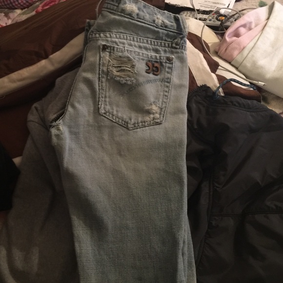 Jeans - Picture 2 of 4