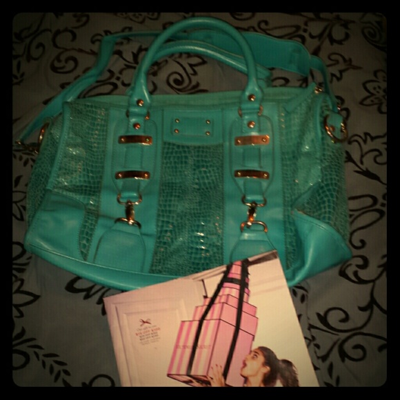 Teal bag with detachable shoulder strap