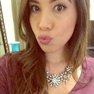 Crystal flower necklace