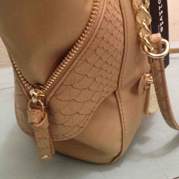 **Sold**Olivia + joy  NWT - Picture 4 of 4