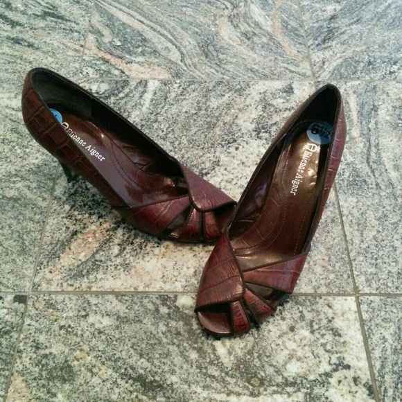 Etienne Aigner Open Toe for Work!