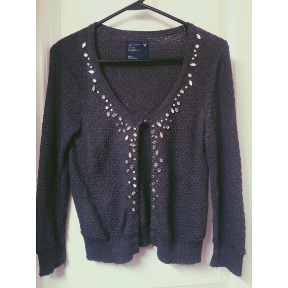 American Eagle grey sweater