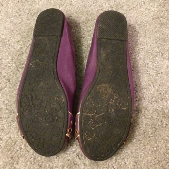 FIRM Purple w Gold Grommets Ballet Flats size 7 8 - Picture 3 of 3