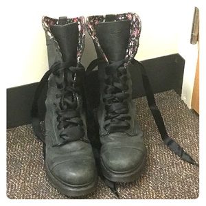 Dr. Martens ribbon lace up boots