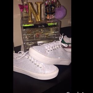 Silver glitter platform sneaker😍