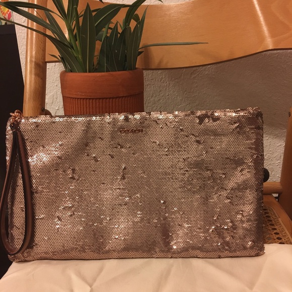 NWOT Coach sequin clutch