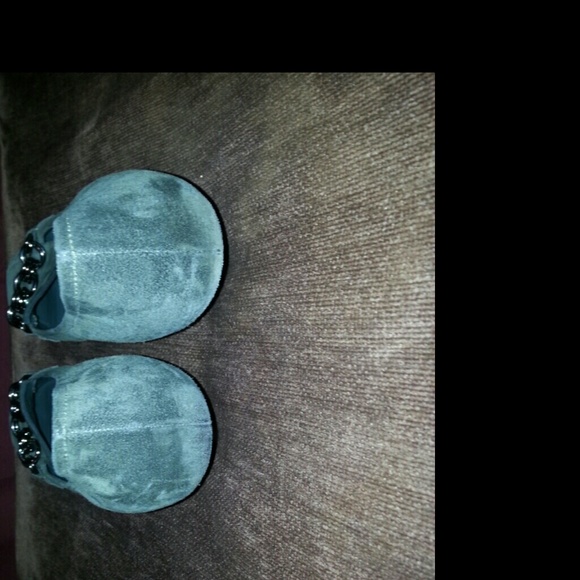 shoes - Picture 4 of 4