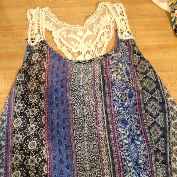 Tank top.