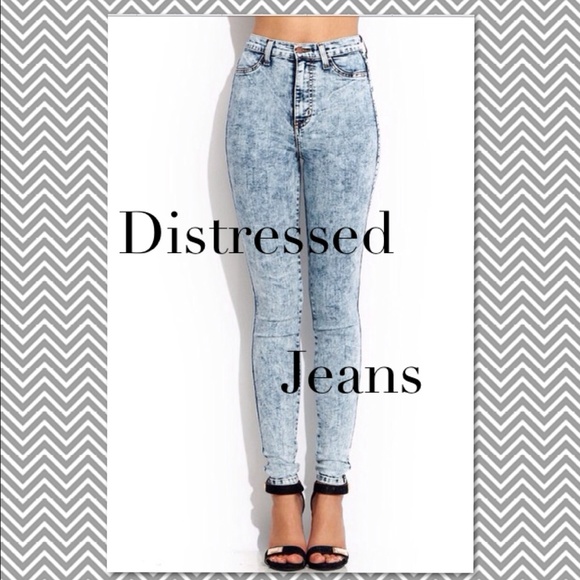 ❌SOLD❌Distressed High Waisted Jeans - Picture 1 of 3