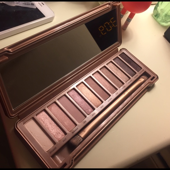 Naked 3 palette (almost new!)