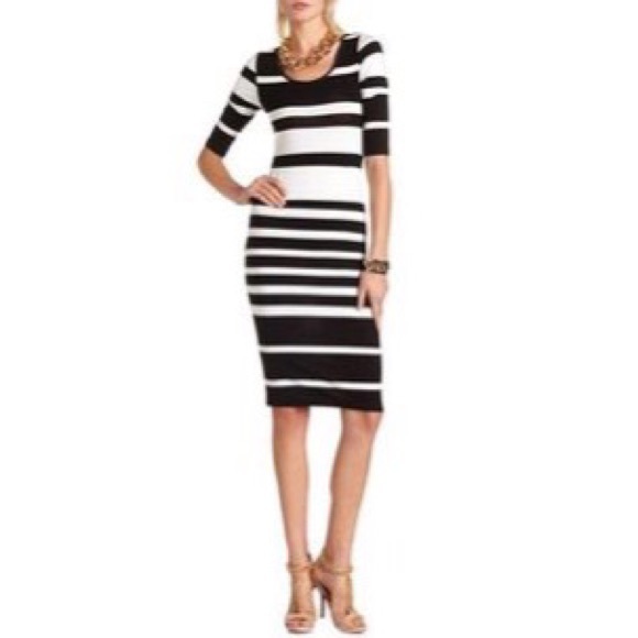 👗 Black + White Dress 👗